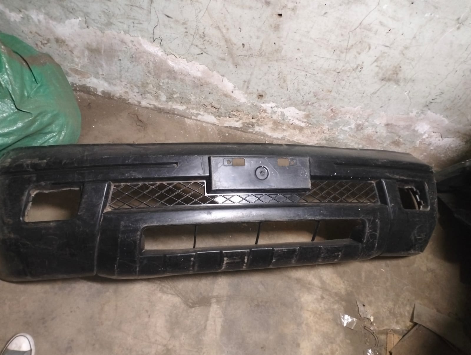 Front Bumper Nissan Xtrail 2005 1 Nissan extrail 2005 front bumper smallwood auto parts nairobi kenya