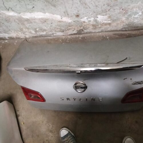 SmallWood Auto Parts 23 Tailgate Nissan skyline V36