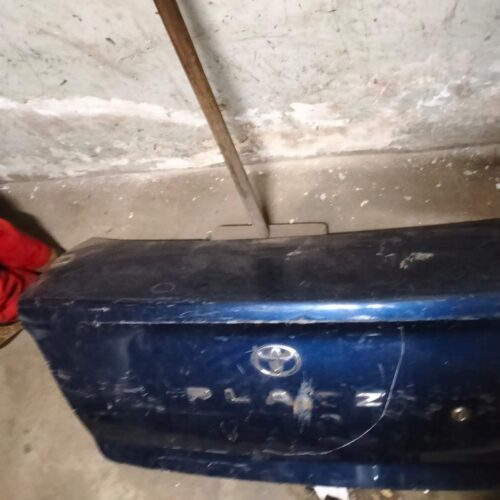 SmallWood Auto Parts 22 Tailgate Toyota Platz