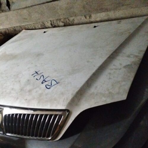 SmallWood Auto Parts 40 Bonnet Toyota Vista