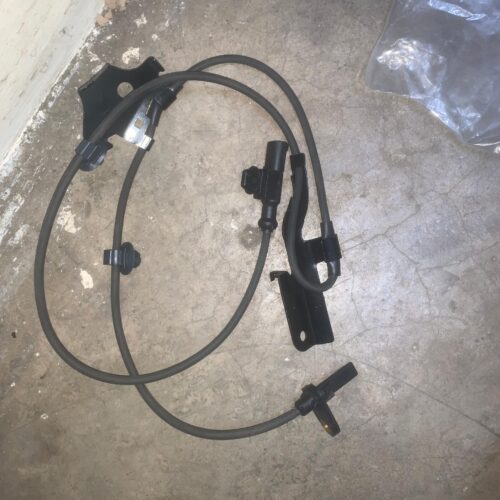 SmallWood Auto Parts 85 Abs sensor Toyota Avensis And Toyota ZZE