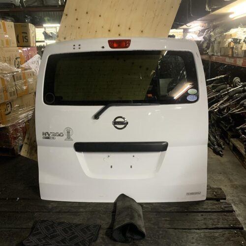 Frequently Asked Questions 36 Tailgate/Boot Nissan NV200