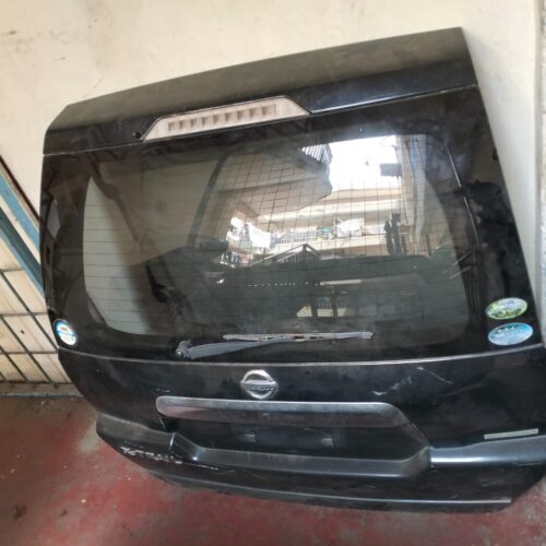 Tailgate Boot Nissan Xtrail T31